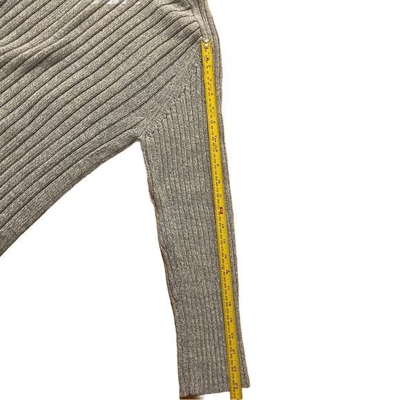 B.U.M. Equipment Plus 1X Gray Ribbed Turtleneck Sweater | Cozy Minimalist Core - Picture 6 of 8